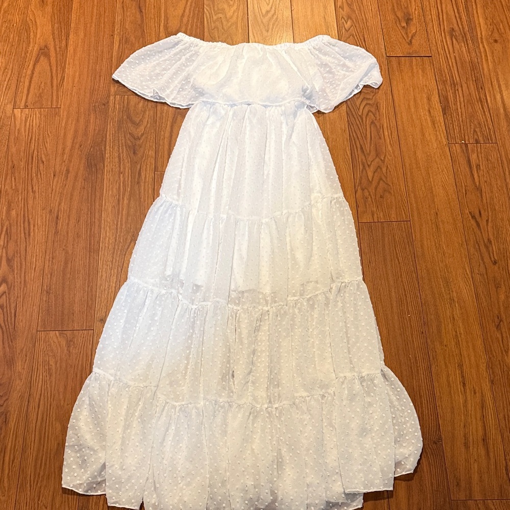 Elegant Off the Shoulder Summer Dress - Baltic Born size small